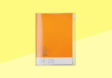 Laden Sie das Bild in den Galerie-Viewer, MARK&#39;S - A5 Kalender 2024/2025 - Colors - Orange